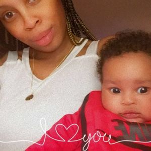 Meet your Posher, Tee